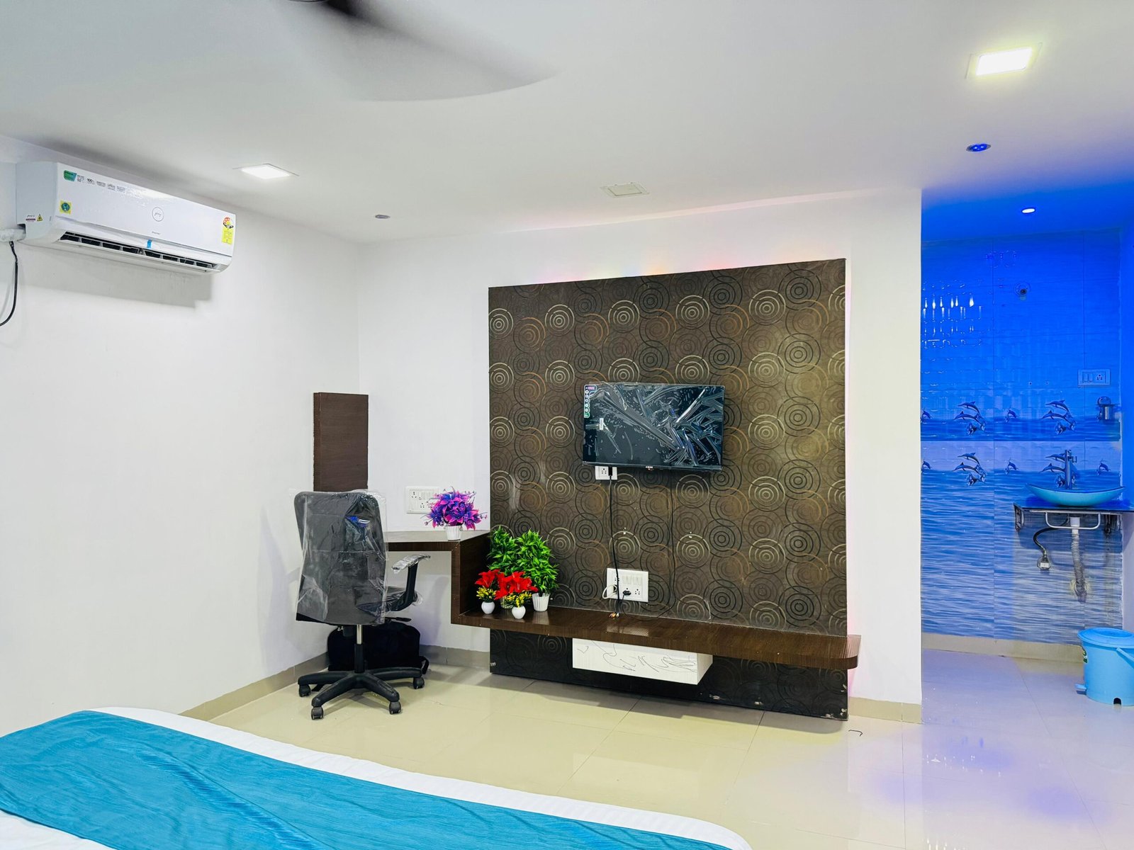 WhatsApp Image 2024-10-30 at 7.57.14 PM