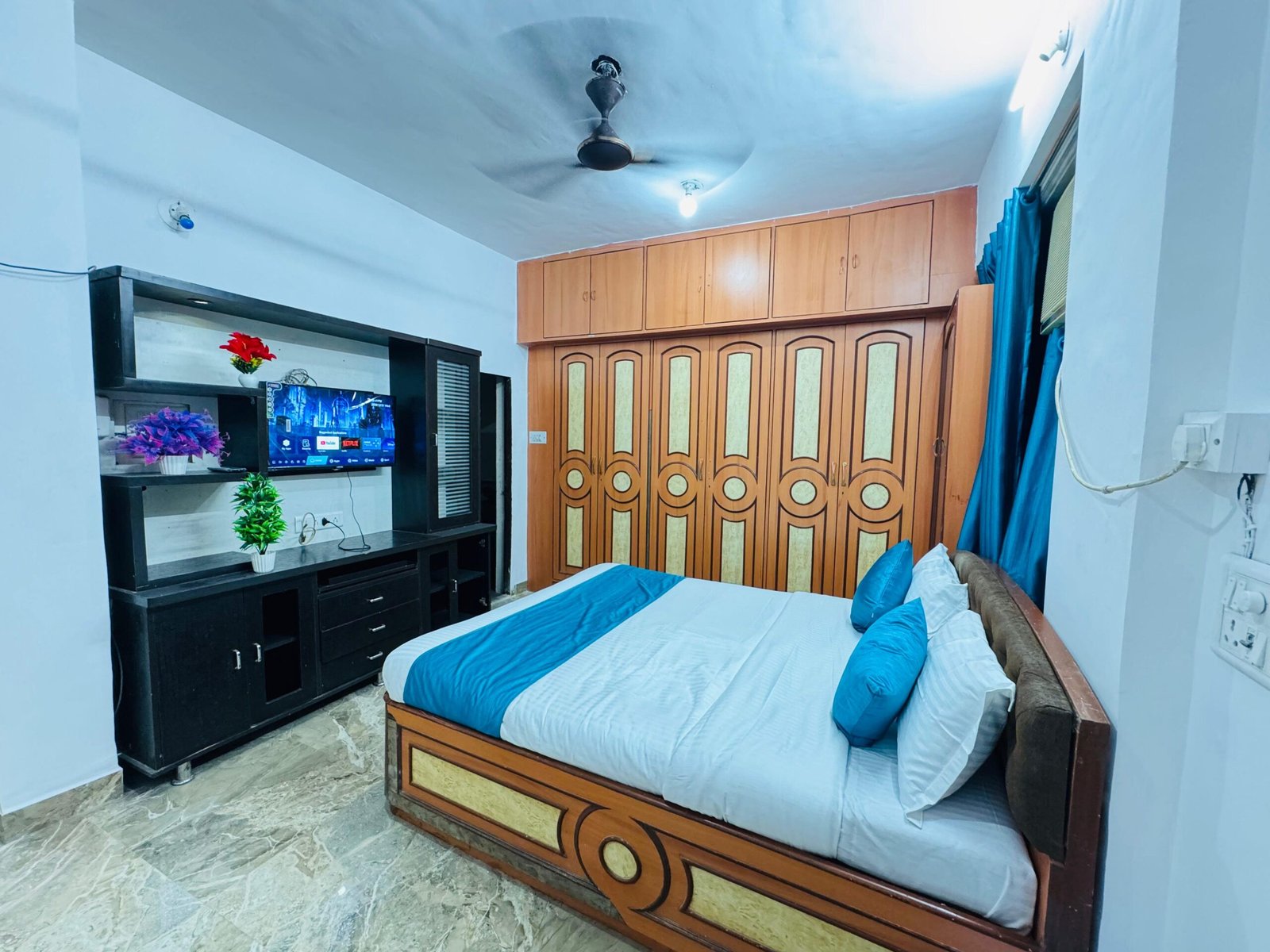 WhatsApp Image 2024-10-30 at 7.57.22 PM